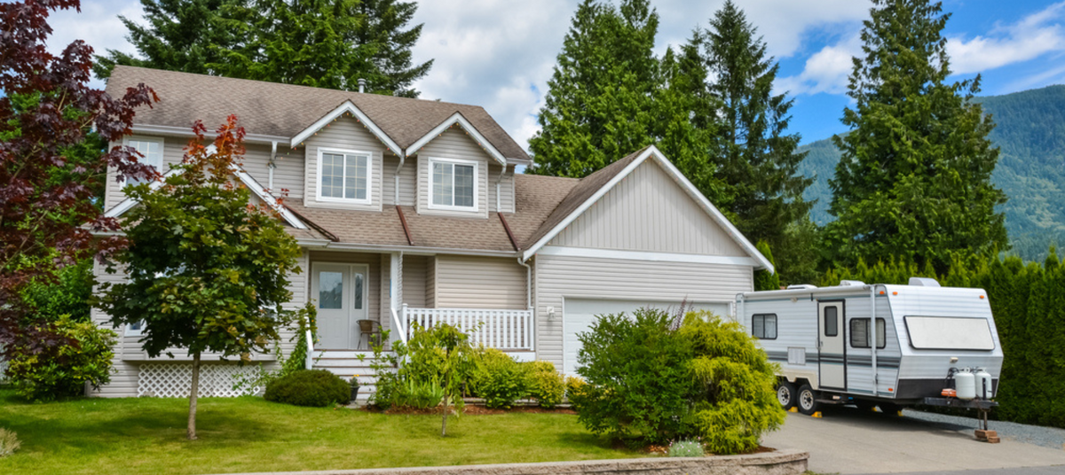 Should You Stay in an RV Park or Your Relative’s Driveway? Renlicon